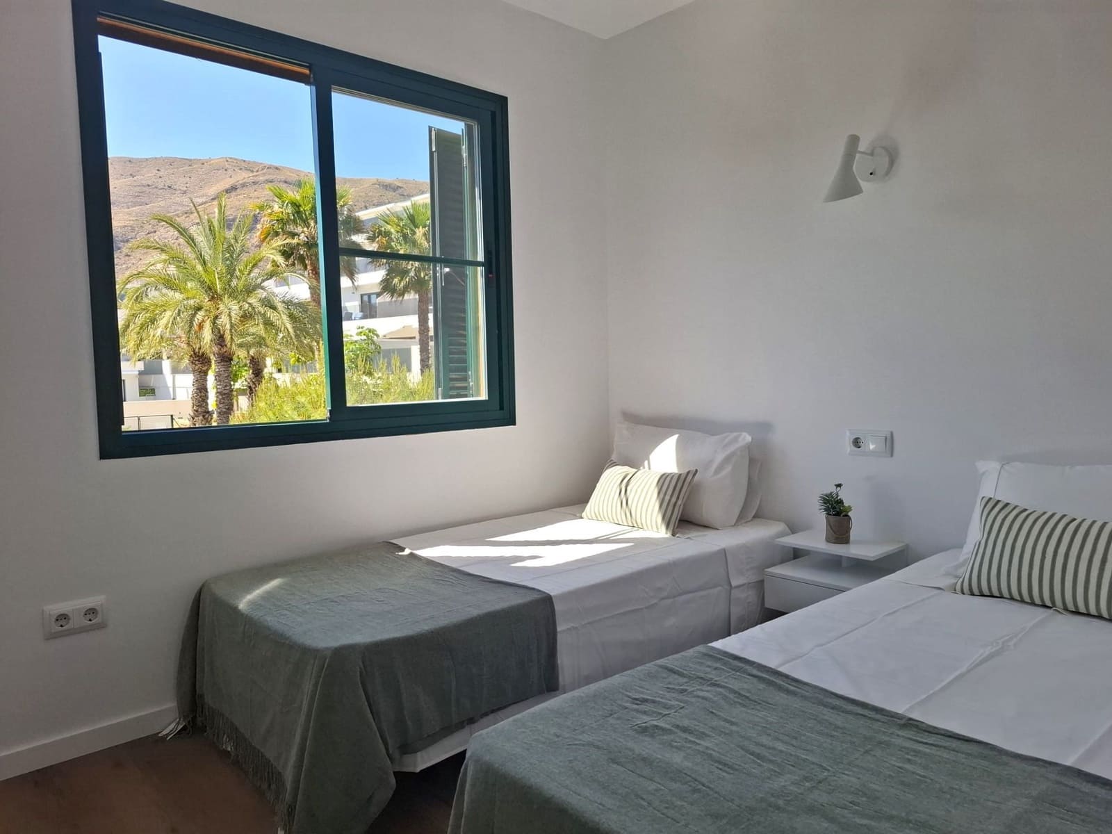 2 bedroom Semi-detached Villa for sale in Finestrat with pool garage - € 295,000 (Ref: 9788036)