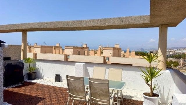2 soveværelse Penthouse til salg i La Villajoyosa / Vila Joiosa med swimmingpool garage - € 465.000 (Ref: 9788040)