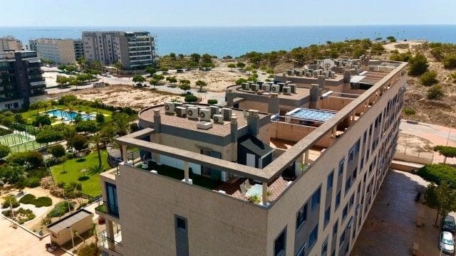 2 soveværelse Penthouse til salg i La Villajoyosa / Vila Joiosa med swimmingpool garage - € 465.000 (Ref: 9788040)