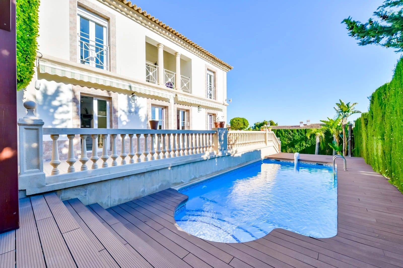 4 makuuhuone Huvila myytävänä paikassa Finestrat mukana uima-altaan 
autotalli - 950 000 € (Ref: 9796846)