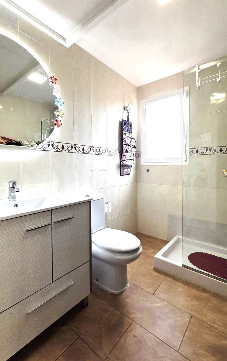 4 Zimmer Villa zu verkaufen in La Nucia mit Pool Garage - 598.000 € (Ref: 9811299)