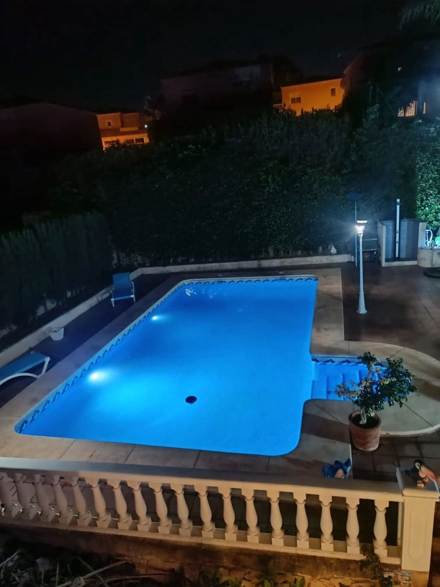 4 Zimmer Villa zu verkaufen in La Nucia mit Pool Garage - 598.000 € (Ref: 9811299)