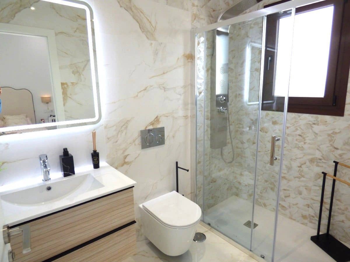 3 bedroom Villa for sale in Polop with pool garage - € 598,000 (Ref: 9827085)