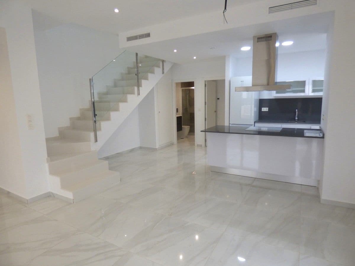 3 Zimmer Villa zu verkaufen in Polop mit Pool Garage - 489.000 € (Ref: 9827086)