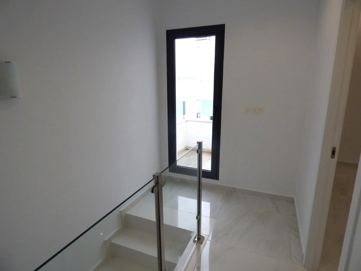 3 Zimmer Villa zu verkaufen in Polop mit Pool Garage - 489.000 € (Ref: 9827086)