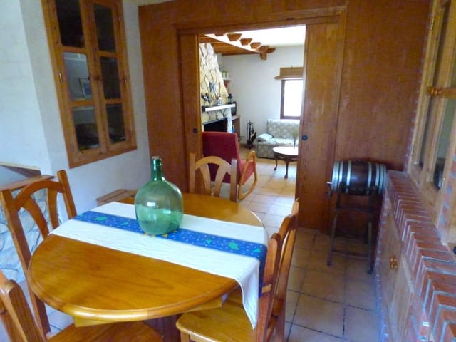 3 quarto Moradia para venda em Torremanzanas com garagem - 144 900 € (Ref: 9830770)