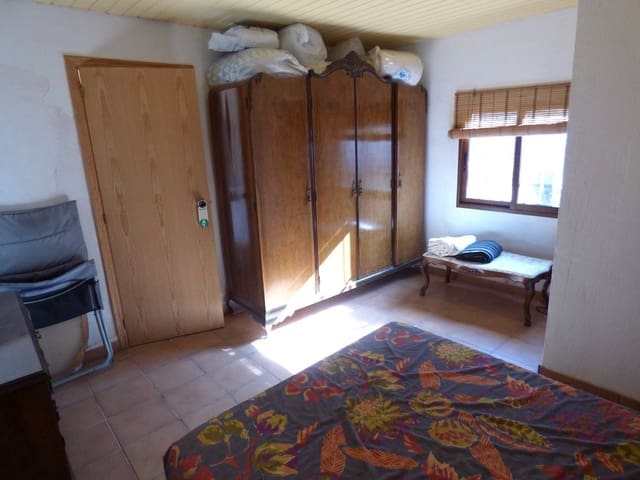 3 quarto Moradia para venda em Torremanzanas com garagem - 144 900 € (Ref: 9830770)