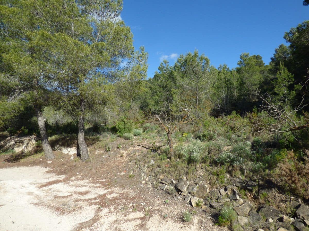 3 bedroom Villa for sale in Torremanzanas with garage - € 144,900 (Ref: 9830770)