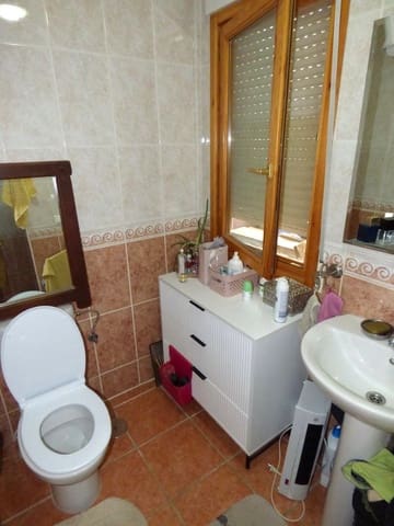 3 sovrum Villa till salu i Relleu med pool garage - 350 000 € (Ref: 9877982)
