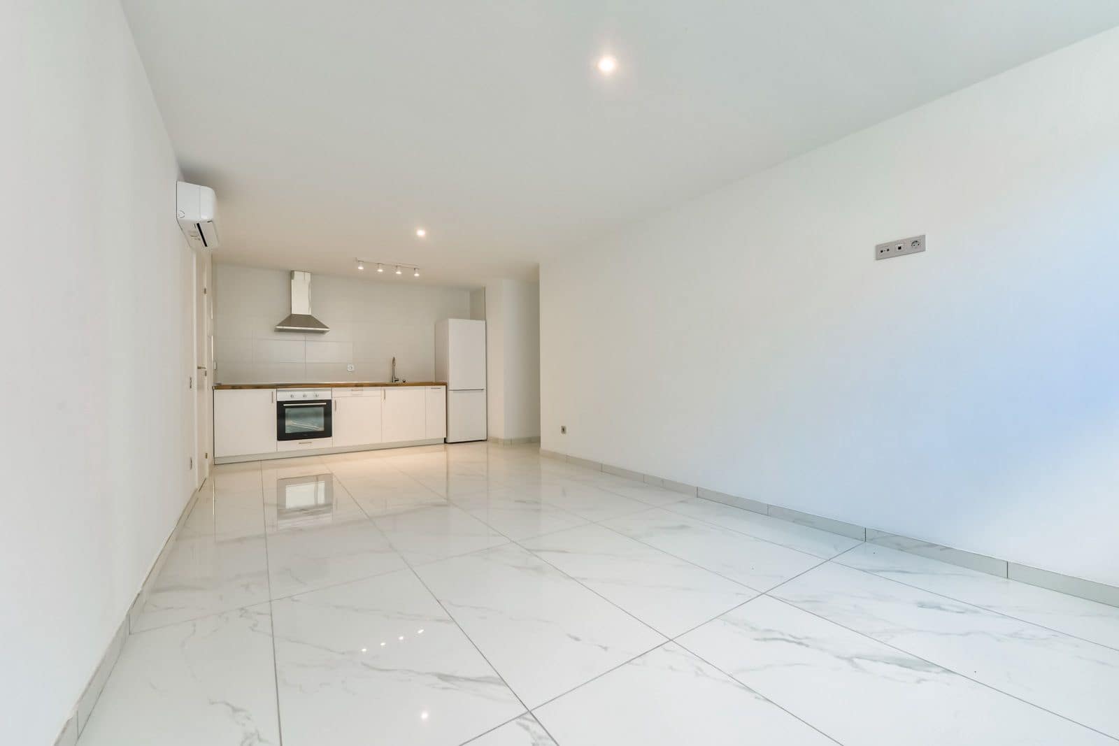 7 bedroom Villa for sale in Finestrat with pool garage - € 1,900,000 (Ref: 9937531)