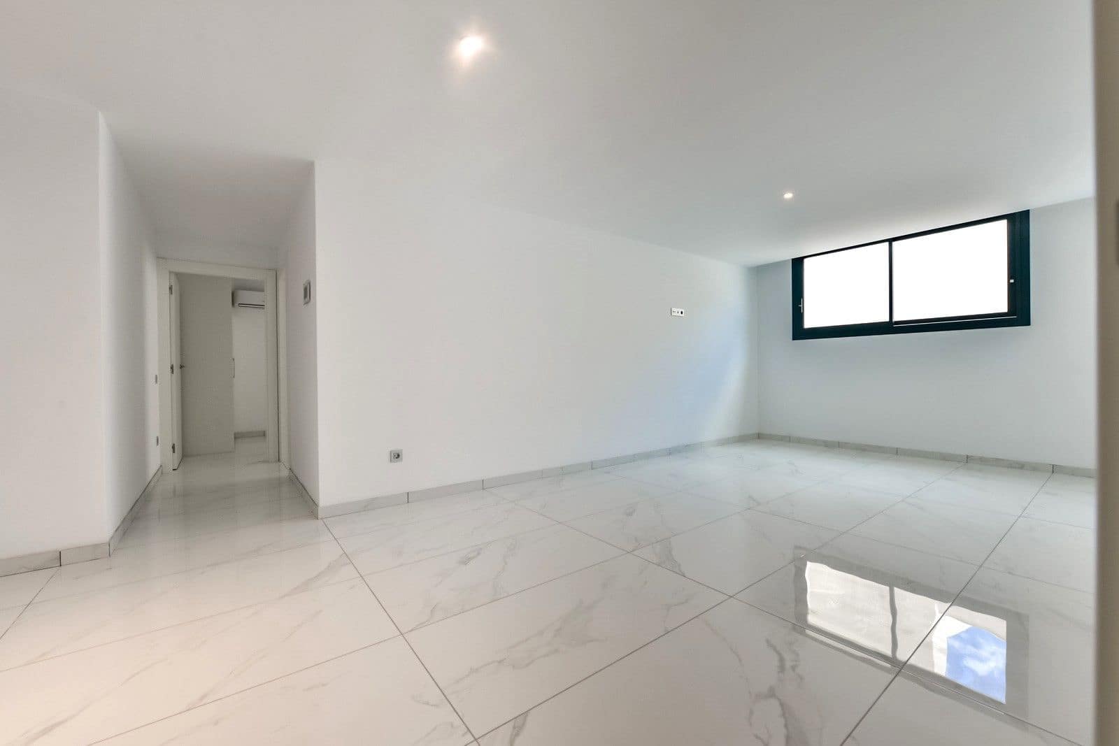 7 bedroom Villa for sale in Finestrat with pool garage - € 1,900,000 (Ref: 9937531)