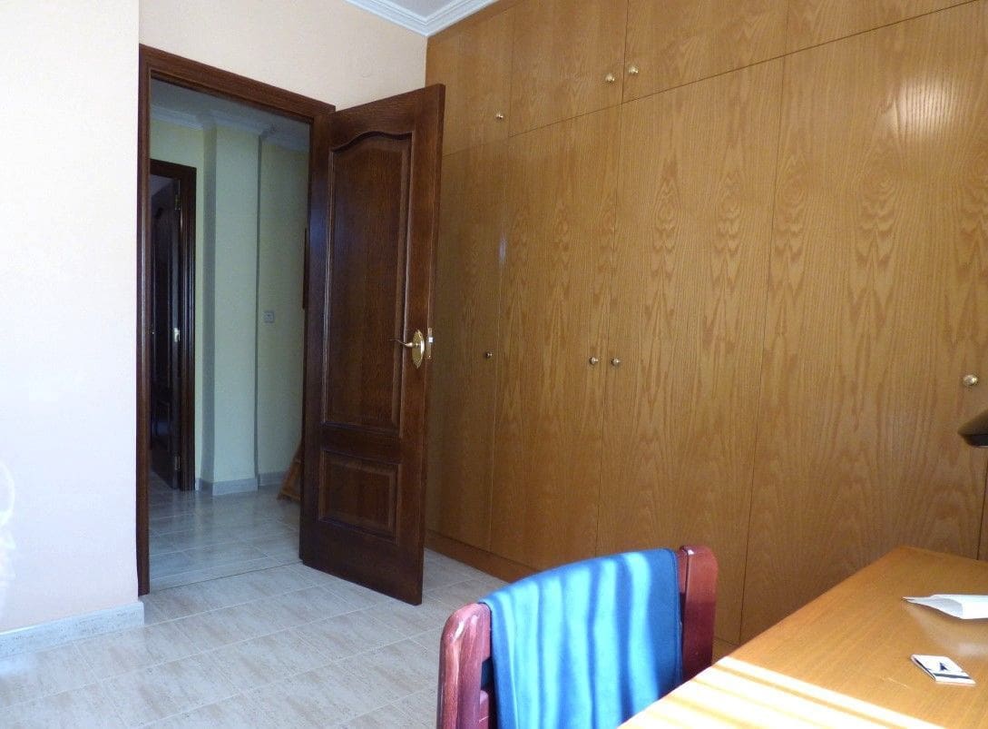 6 chambre Villa/Maison à vendre à Benidorm avec piscine garage - 460 000 € (Ref: 9945297)