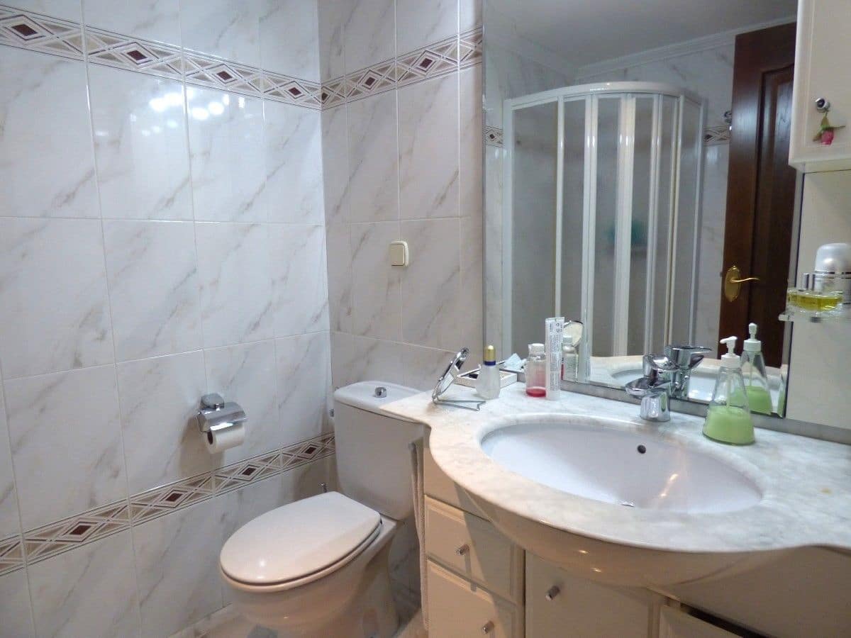 6 chambre Villa/Maison à vendre à Benidorm avec piscine garage - 460 000 € (Ref: 9945297)