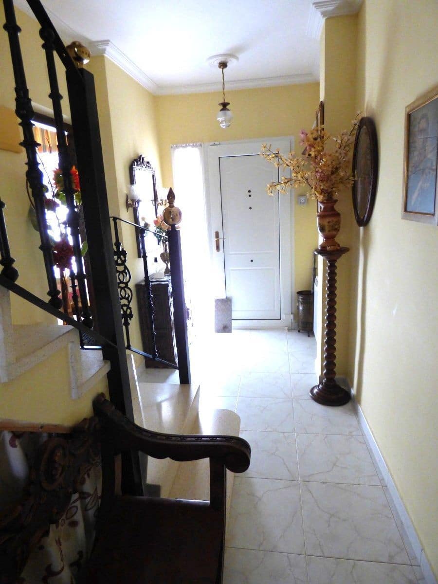 6 chambre Villa/Maison à vendre à Benidorm avec piscine garage - 460 000 € (Ref: 9945297)