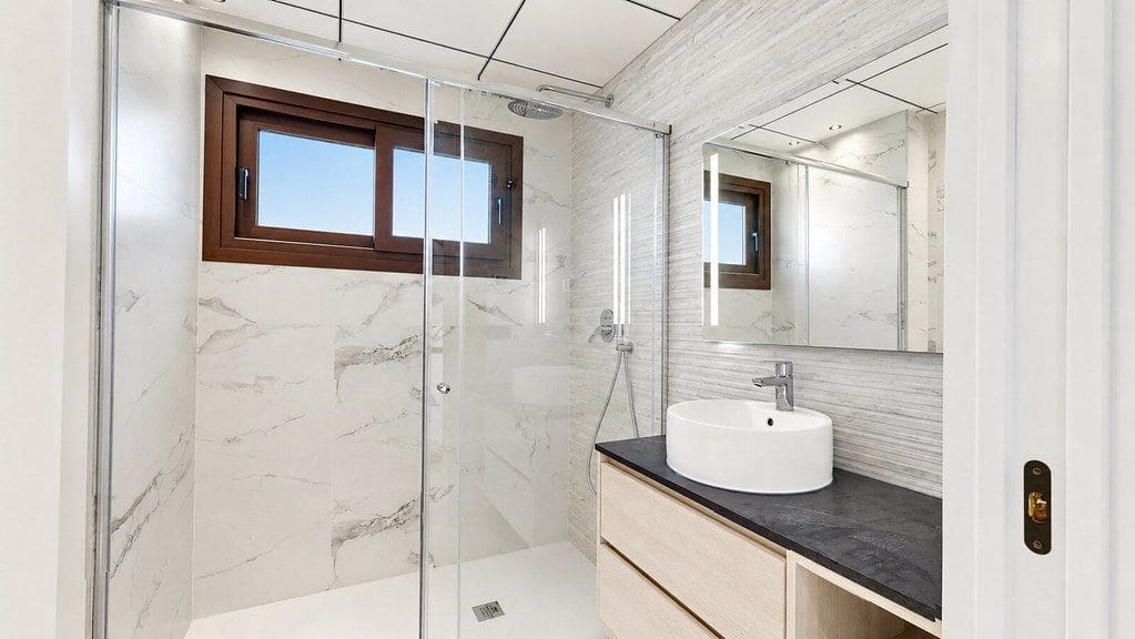 5 soverom Villa til salgs i Finestrat med svømmebasseng garasje - € 799 900 (Ref: 9990271)