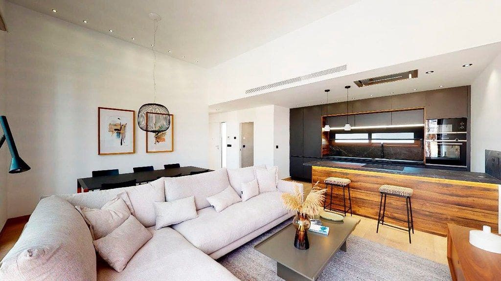 5 bedroom Villa for sale in Finestrat with pool garage - € 859,900 (Ref: 9990271)