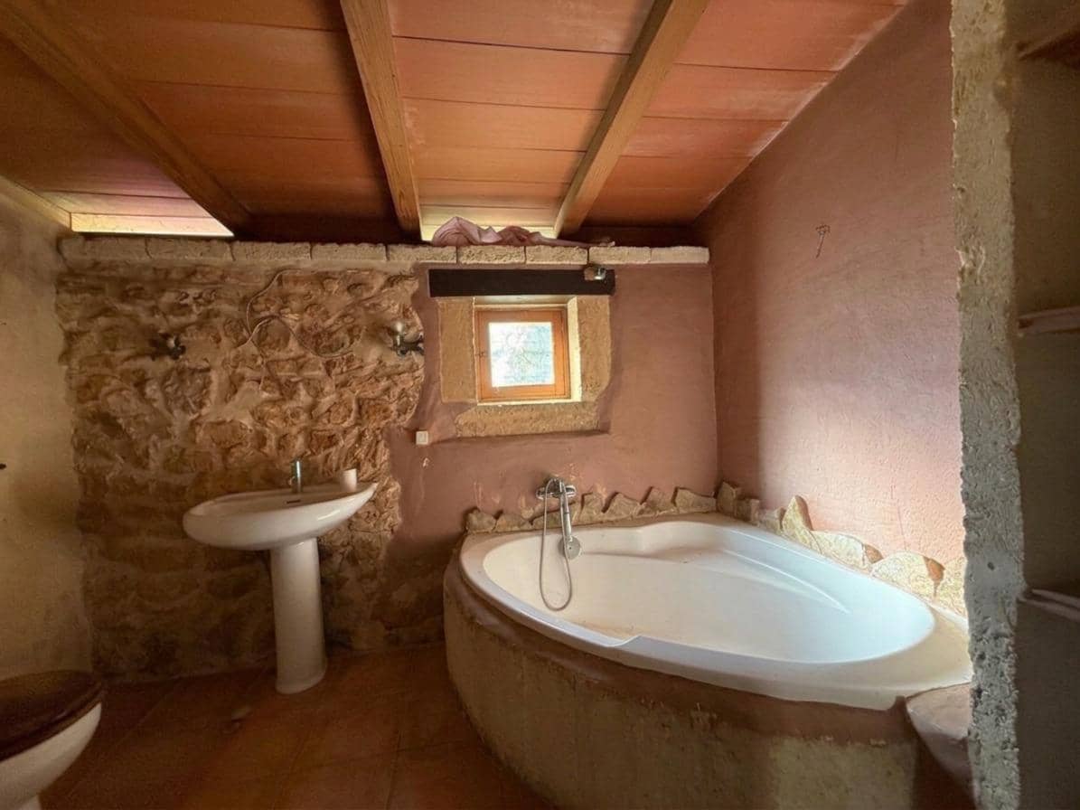 7 bedroom Finca/Country House for sale in Llucmajor with pool - € 640,000 (Ref: 10064729)