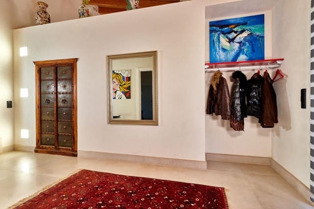 6 Zimmer Finca/Landgut zu verkaufen in Llucmajor mit Pool Garage - 3.990.000 € (Ref: 10078426)