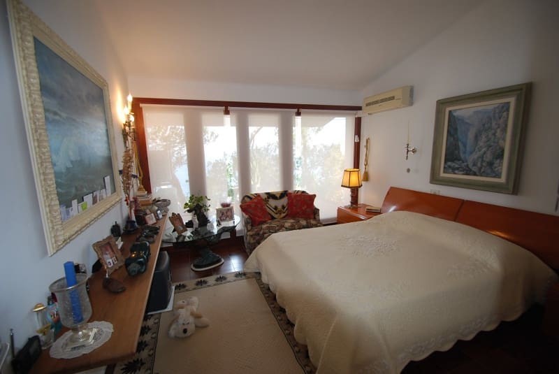 4 bedroom Villa for sale in Badia Blava with pool garage - € 3,360,000 (Ref: 6169852)