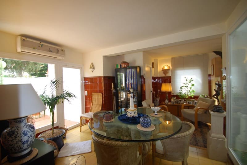 4 bedroom Villa for sale in Badia Blava with pool garage - € 3,360,000 (Ref: 6169852)