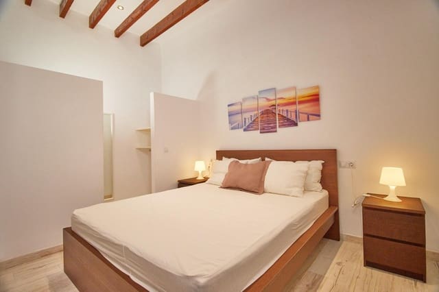 5 soveværelse Byhus til salg i Llucmajor med garage - € 690.000 (Ref: 7113592)