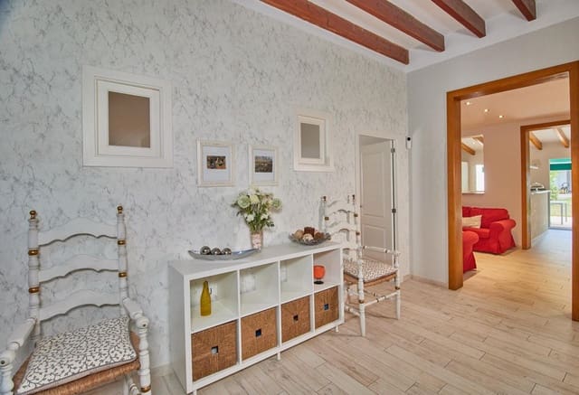 5 soveværelse Byhus til salg i Llucmajor med garage - € 690.000 (Ref: 7113592)