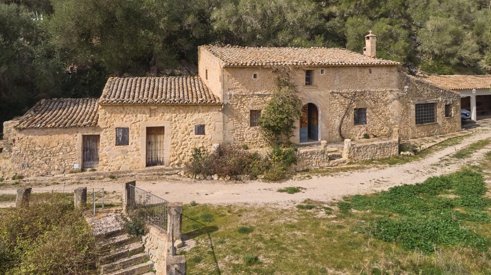 5 sypialnia Finka/Dom wiejski na sprzedaż w Llucmajor z basenem - 1 500 000 € (Ref: 7479220)