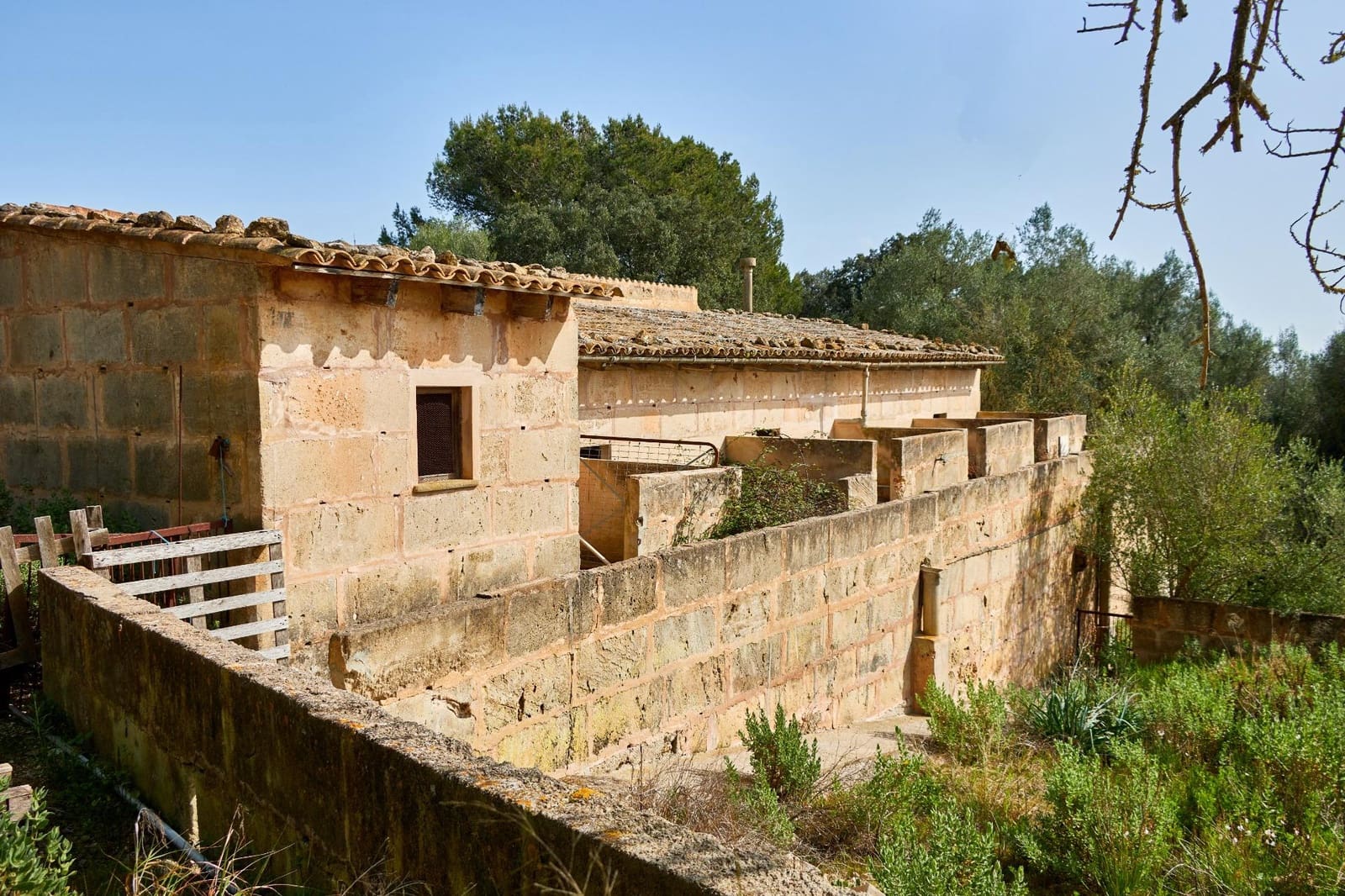 5 sypialnia Finka/Dom wiejski na sprzedaż w Llucmajor z basenem - 1 500 000 € (Ref: 7479220)