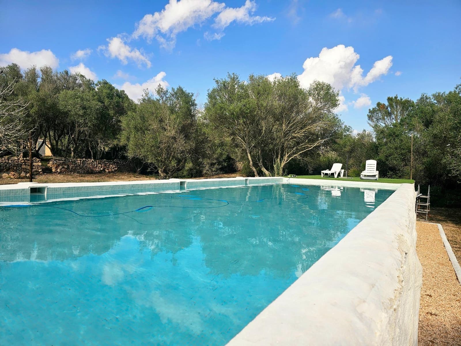 3 soveværelse Finca/Landehus til leje i Algaida med swimmingpool - € 2.200 (Ref: 8114936)