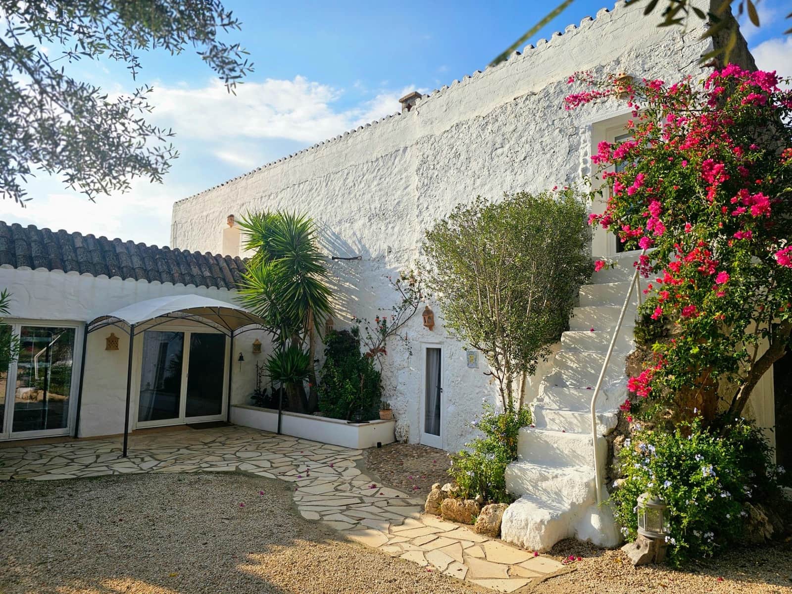 3 soveværelse Finca/Landehus til leje i Algaida med swimmingpool - € 2.200 (Ref: 8114936)