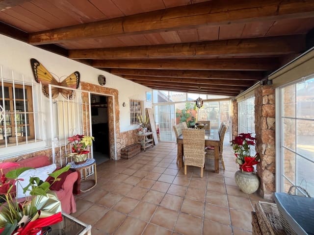 4 soveværelse Finca/Landehus til salg i Llucmajor med swimmingpool - € 795.000 (Ref: 8615410)
