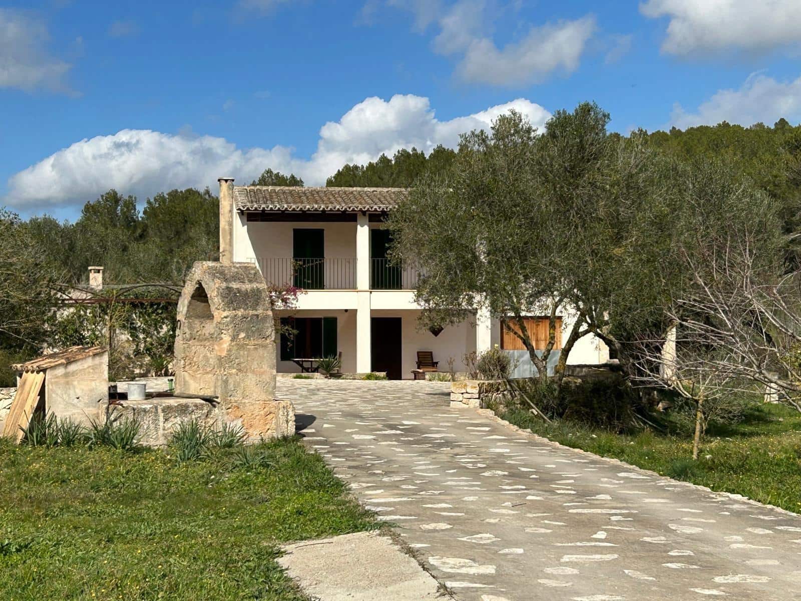 2 bedroom Finca/Country House for sale in Algaida - € 690,000 (Ref: 8838652)