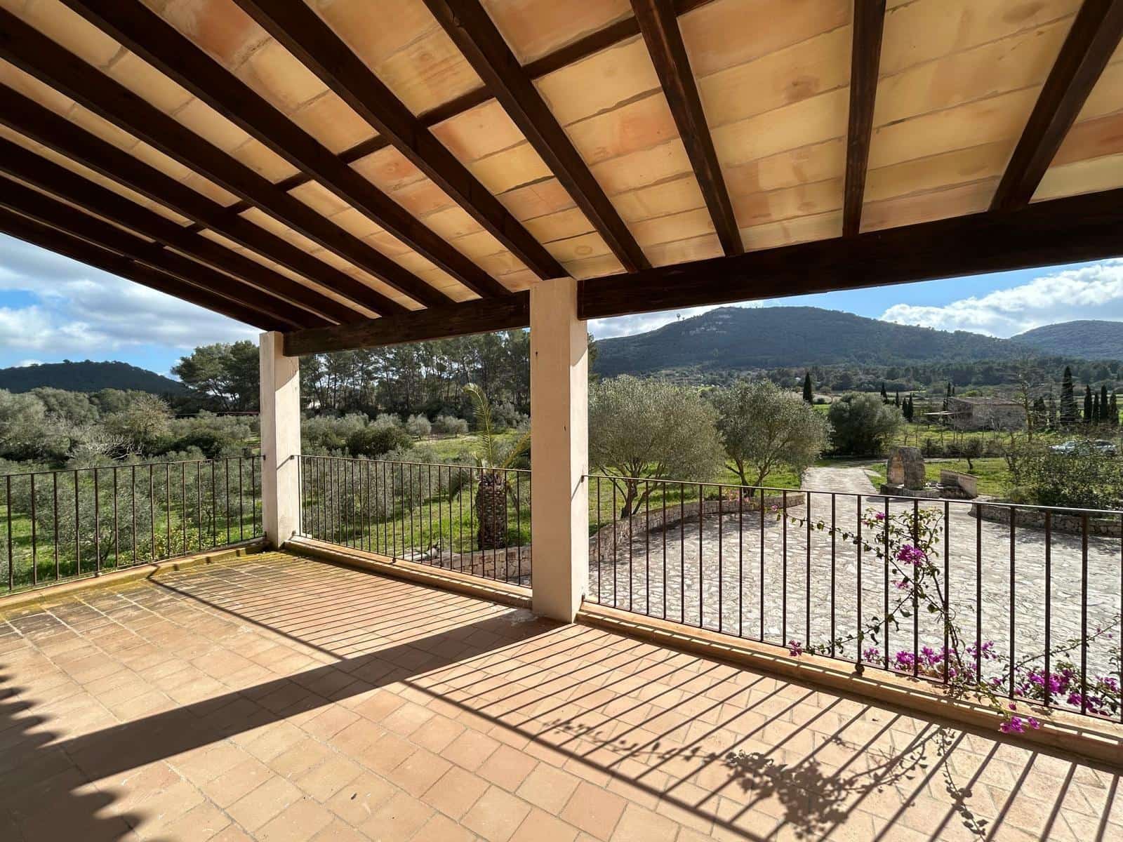 2 bedroom Finca/Country House for sale in Algaida - € 690,000 (Ref: 8838652)