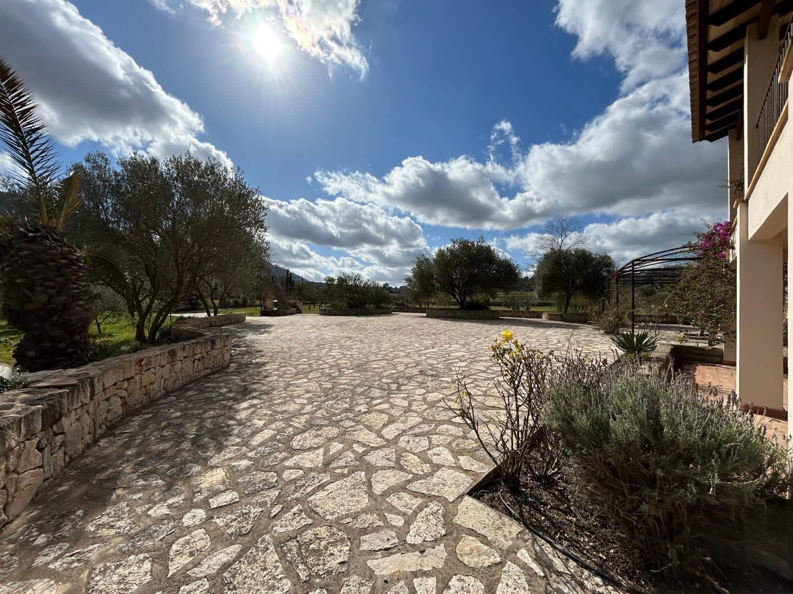 2 bedroom Finca/Country House for sale in Algaida - € 690,000 (Ref: 8838652)