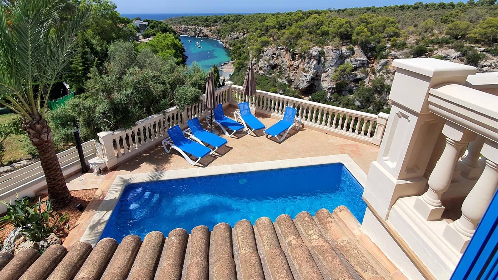 Chalet de 3 habitaciones en Cala Pi en venta con piscina - 2.490.000 € (Ref: 8869727)