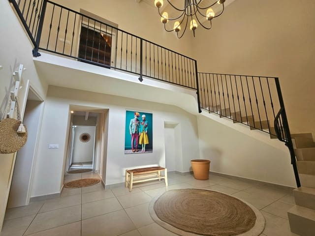 3 soveværelse Byhus til salg i Montuïri med swimmingpool - € 787.000 (Ref: 9188436)