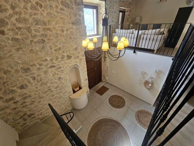 3 soveværelse Byhus til salg i Montuïri med swimmingpool - € 787.000 (Ref: 9188436)