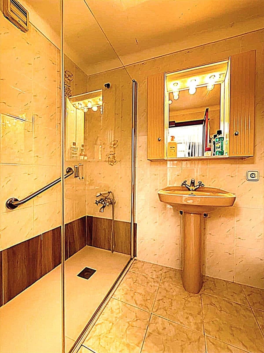 4 bedroom Townhouse for sale in Palma de Mallorca with garage - € 640,000 (Ref: 9191051)