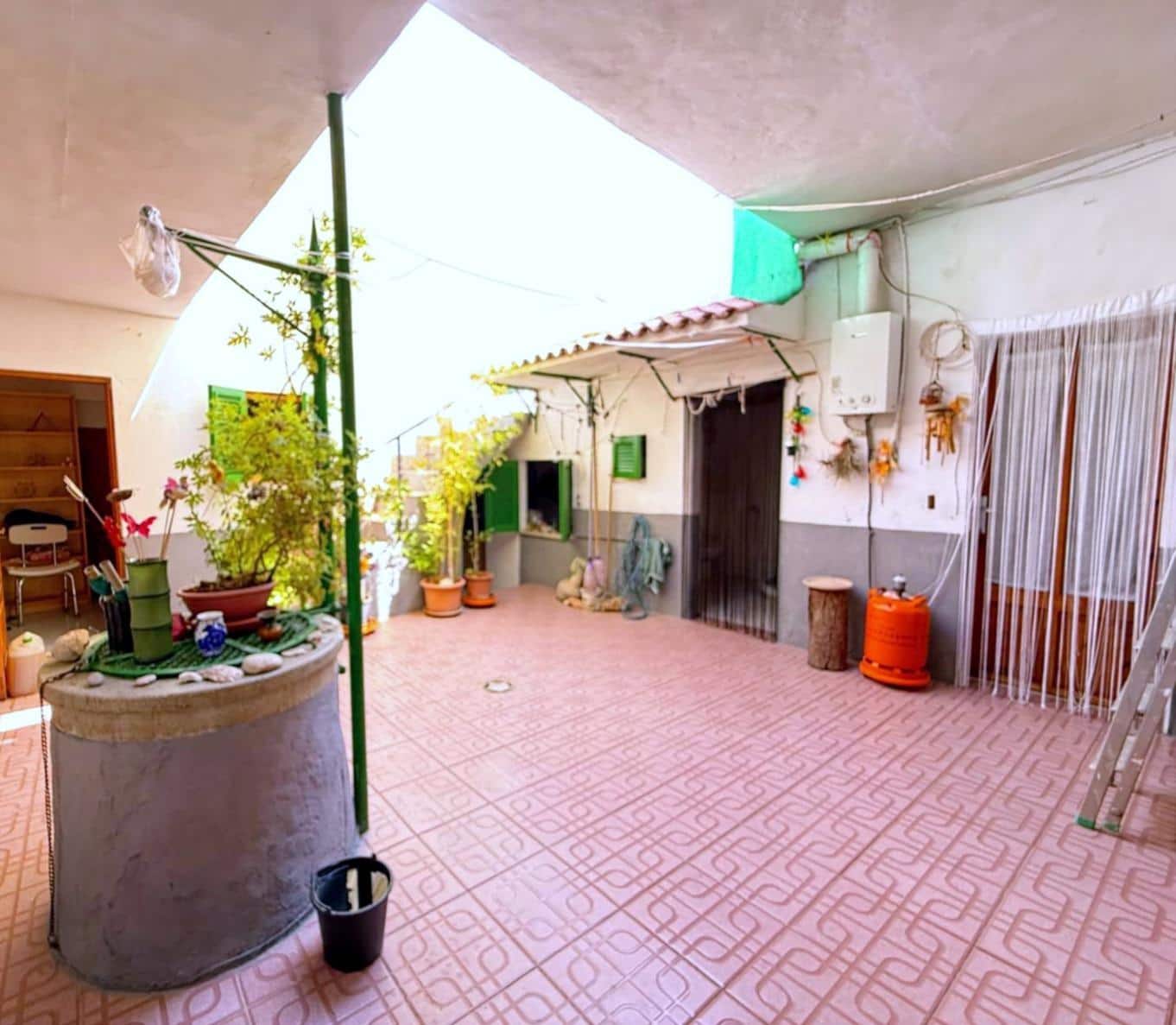 4 bedroom Townhouse for sale in Palma de Mallorca with garage - € 640,000 (Ref: 9191051)
