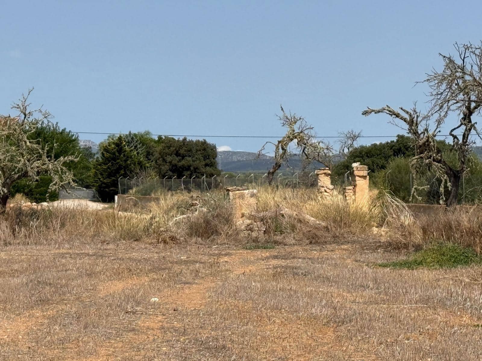 Grunde uden byggetilladelser til salg i Campos - € 429.000 (Ref: 9200487)