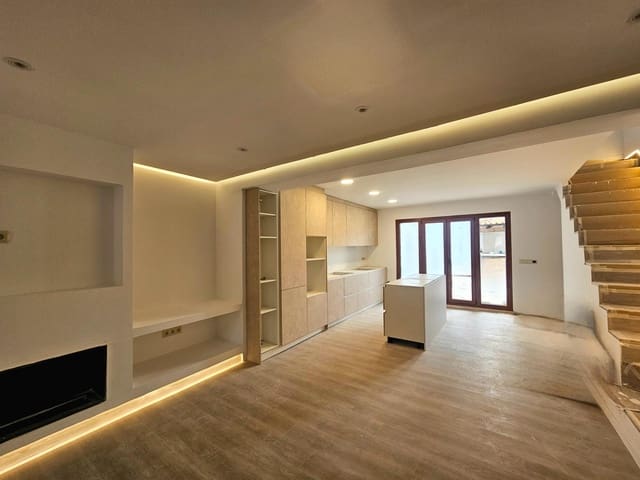 4 soveværelse Byhus til salg i Llucmajor - € 790.000 (Ref: 9282226)