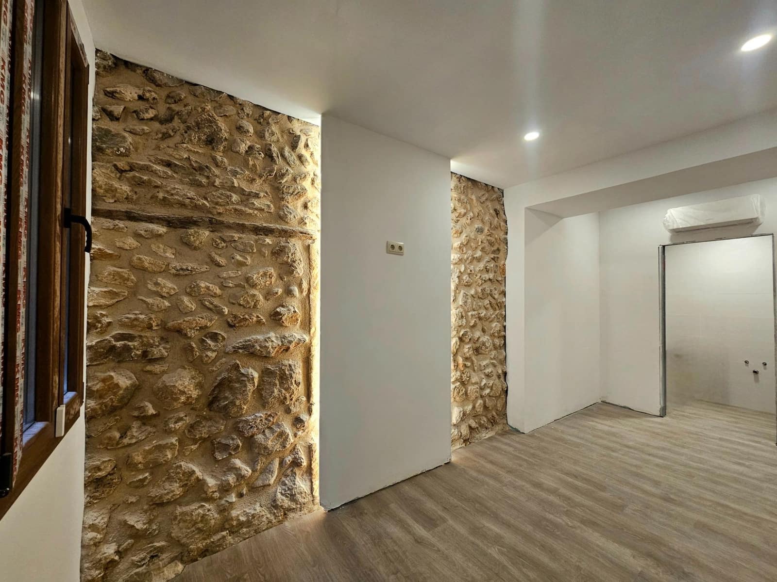 4 bedroom Townhouse for sale in Llucmajor - € 790,000 (Ref: 9282226)