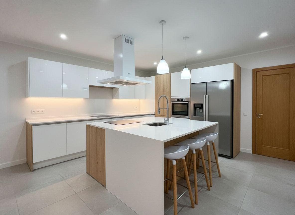 4 bedroom Apartment for sale in Palma de Mallorca - € 520,000 (Ref: 9382860)