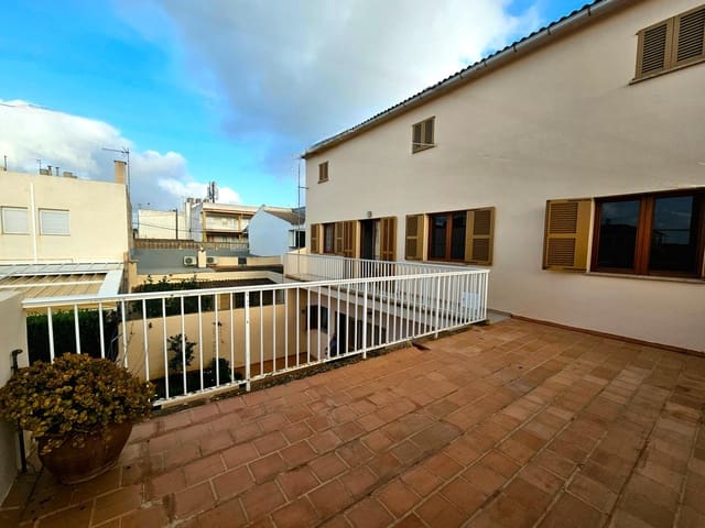 3 bedroom Flat for rent in Llucmajor - € 1,300 (Ref: 9433435)