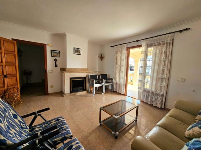 3 bedroom Flat for rent in Llucmajor - € 1,300 (Ref: 9433435)