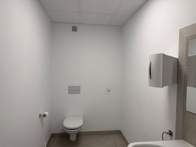 Erhverv til leje i Palma de Mallorca - € 1.300 (Ref: 9508893)