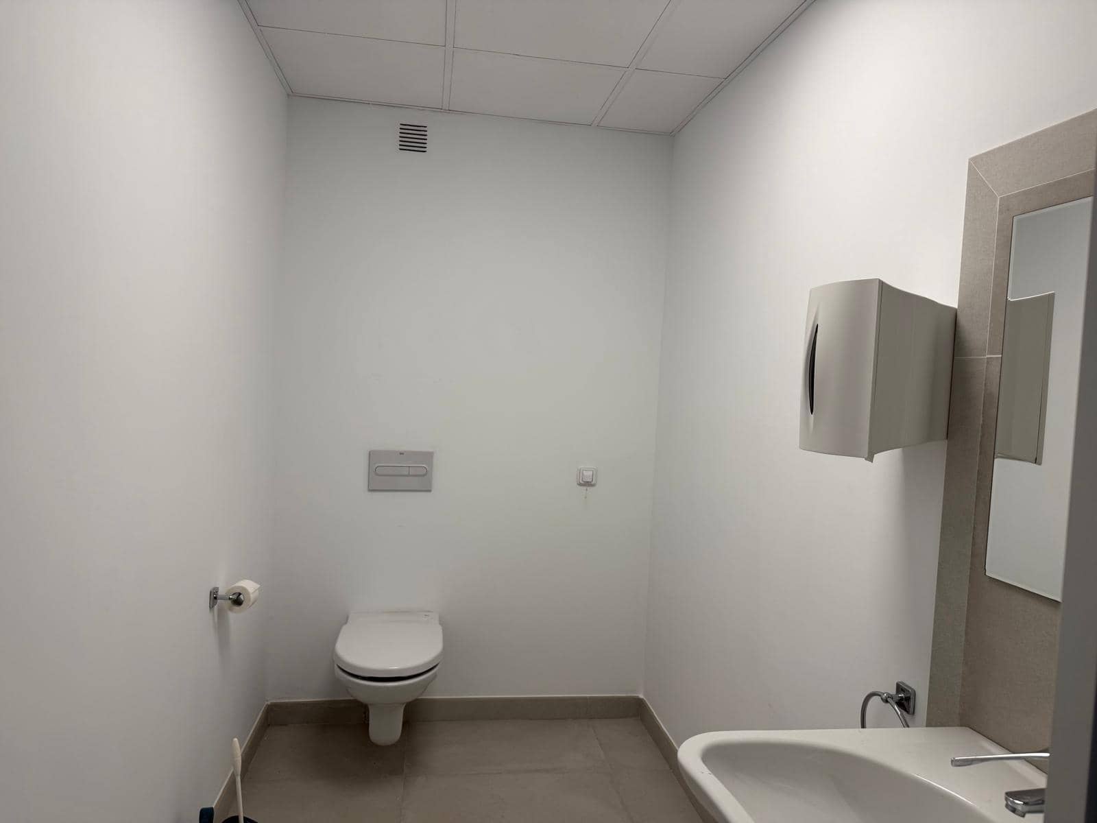 Erhverv til leje i Palma de Mallorca - € 1.300 (Ref: 9508893)