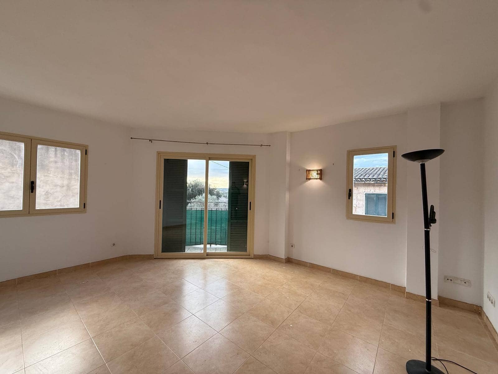 Appartement de 3 chambres à louer à Montuiri avec garage - 1 450 € (Ref: 9536289)