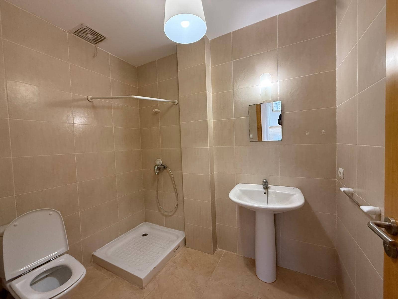 Appartement de 3 chambres à louer à Montuiri avec garage - 1 450 € (Ref: 9536289)