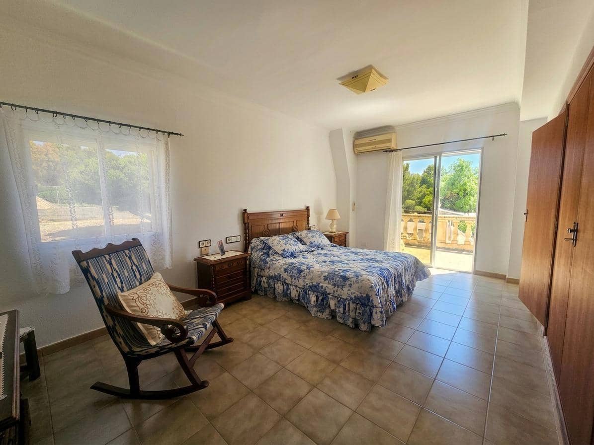 6 slaapkamer Villa te koop in Palma de Mallorca met zwembad garage - € 1.370.000 (Ref: 9934223)
